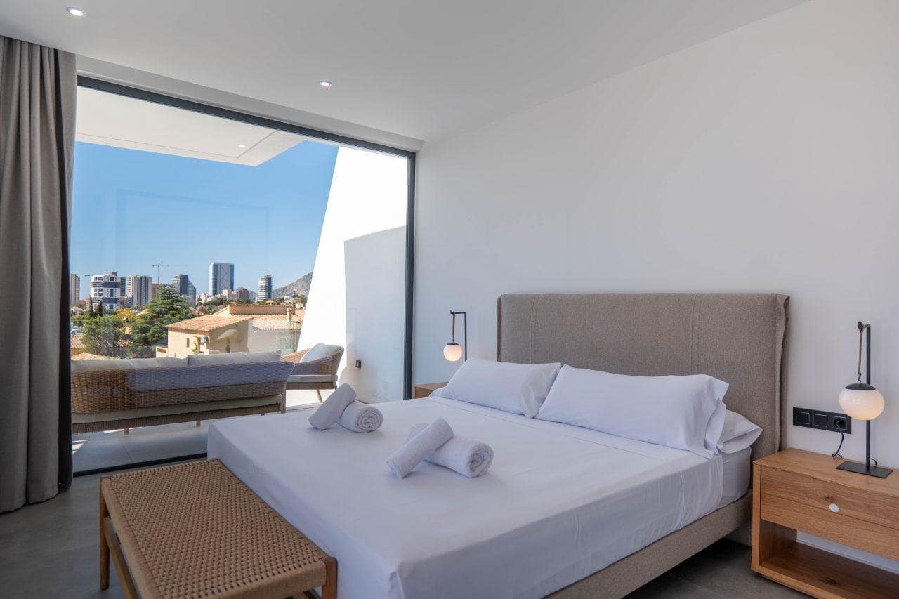 Chalet de 4 habitaciones en Calpe / Calp en venta con piscina - 1.290.000 € (Ref: 6327883)