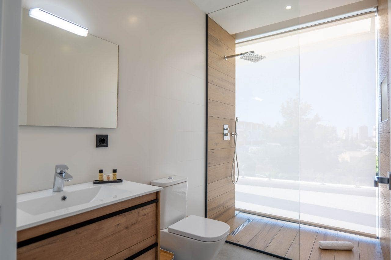 Chalet de 4 habitaciones en Calpe / Calp en venta con piscina - 1.290.000 € (Ref: 6327883)