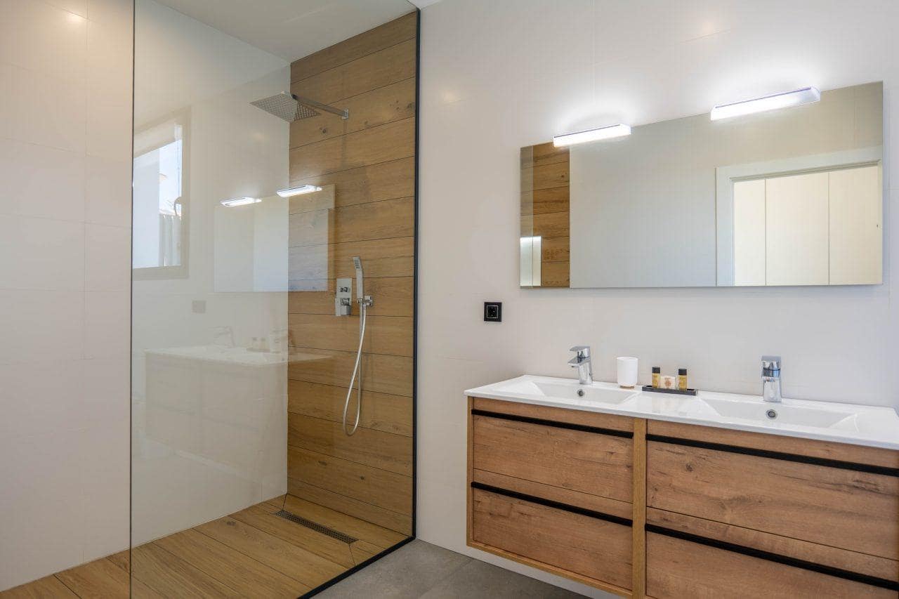 Chalet de 4 habitaciones en Calpe / Calp en venta con piscina - 1.290.000 € (Ref: 6327883)