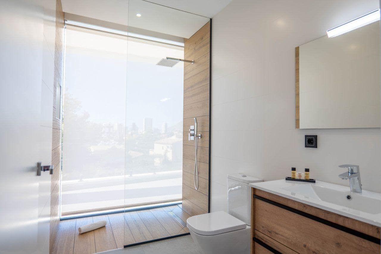 Chalet de 4 habitaciones en Calpe / Calp en venta con piscina - 1.290.000 € (Ref: 6327883)