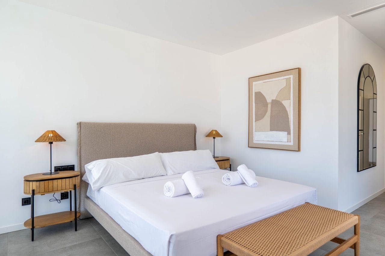 Chalet de 4 habitaciones en Calpe / Calp en venta con piscina - 1.290.000 € (Ref: 6327883)