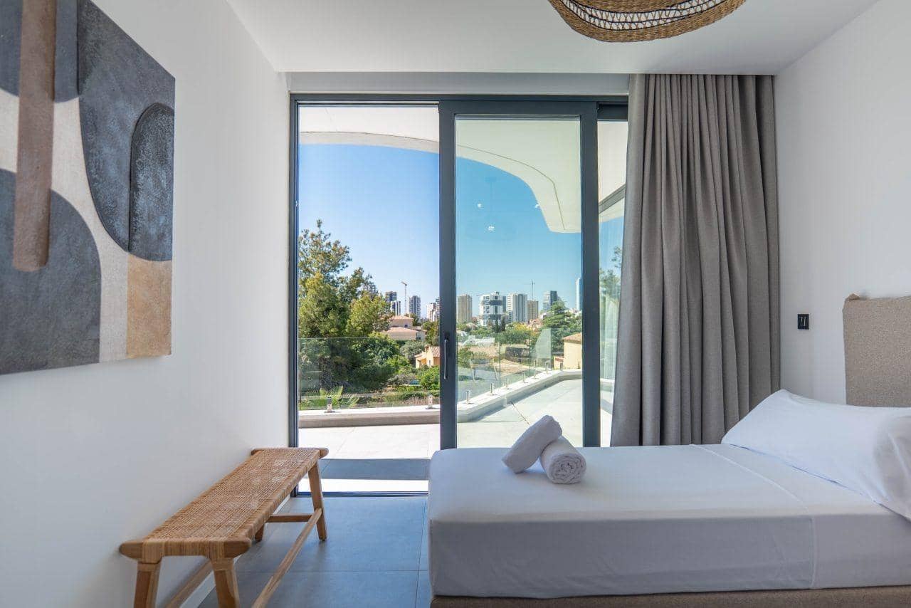 Chalet de 4 habitaciones en Calpe / Calp en venta con piscina - 1.290.000 € (Ref: 6327883)