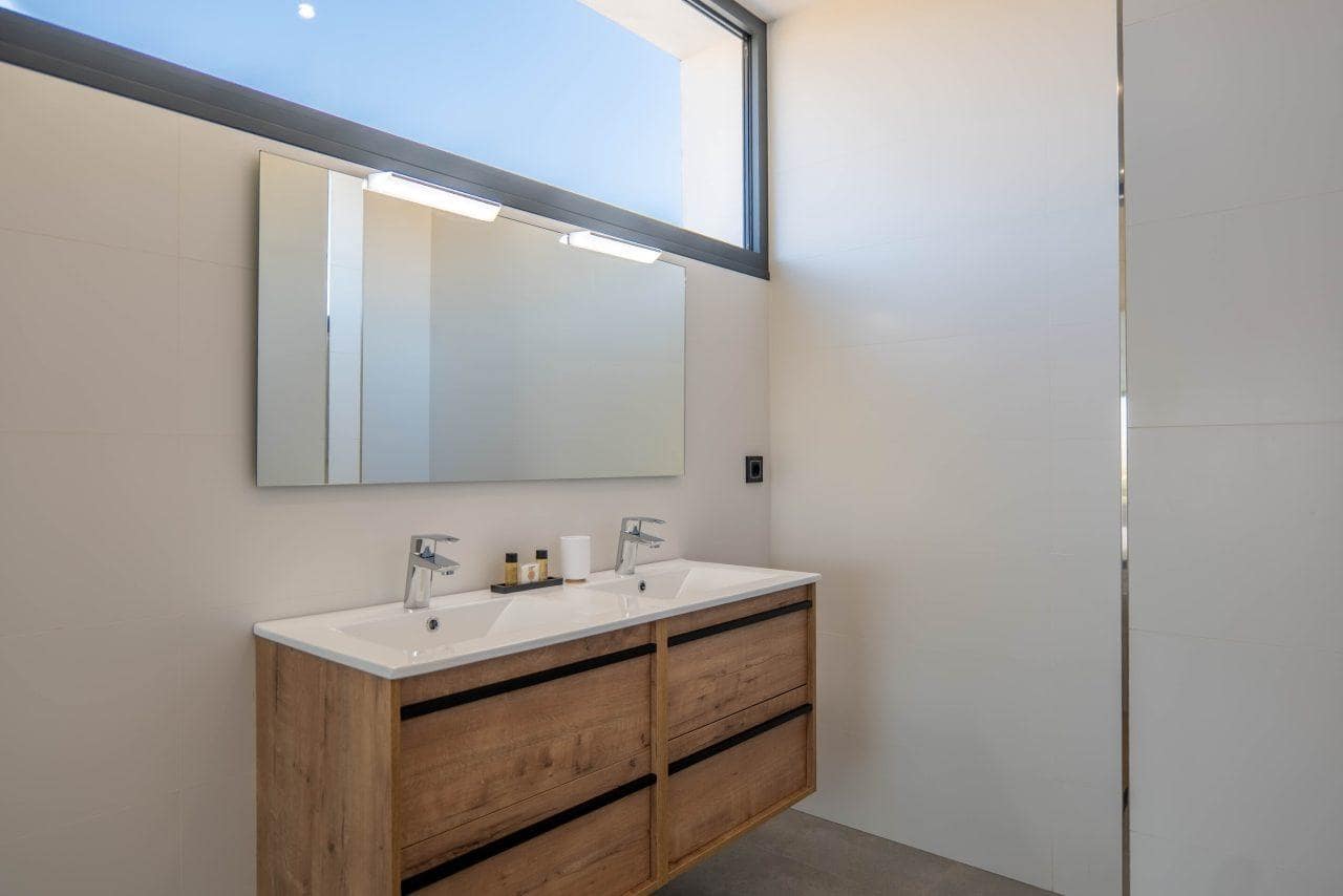 Chalet de 4 habitaciones en Calpe / Calp en venta con piscina - 1.290.000 € (Ref: 6327883)