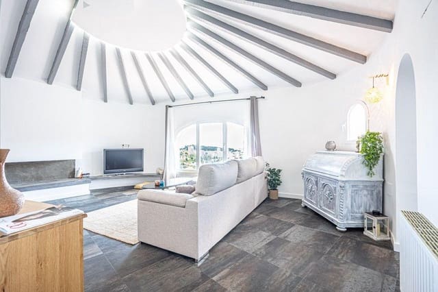 6 slaapkamer Villa te koop in Canuta, Calpe / Calp met zwembad garage - € 845.000 (Ref: 6876138)