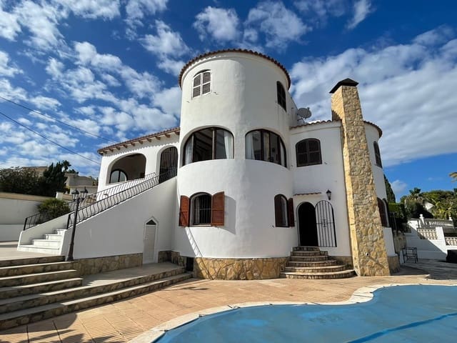 4 bedroom Villa for sale in Cometa - Carrió, Calpe / Calp with garage - € 985,000 (Ref: 8534195)