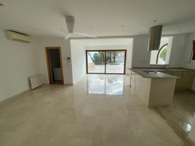 4 bedroom Villa for sale in Cometa - Carrió, Calpe / Calp with garage - € 985,000 (Ref: 8534195)