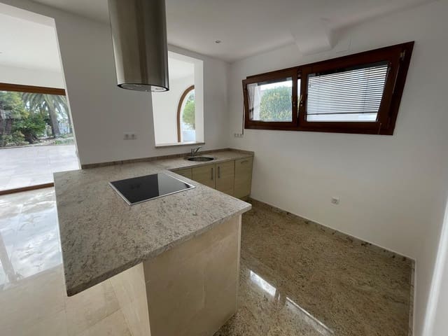 4 bedroom Villa for sale in Cometa - Carrió, Calpe / Calp with garage - € 985,000 (Ref: 8534195)