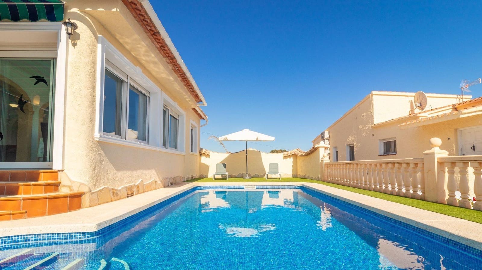 Chalet de 3 habitaciones en Calpe / Calp en venta con piscina garaje - 725.000 € (Ref: 8565151)