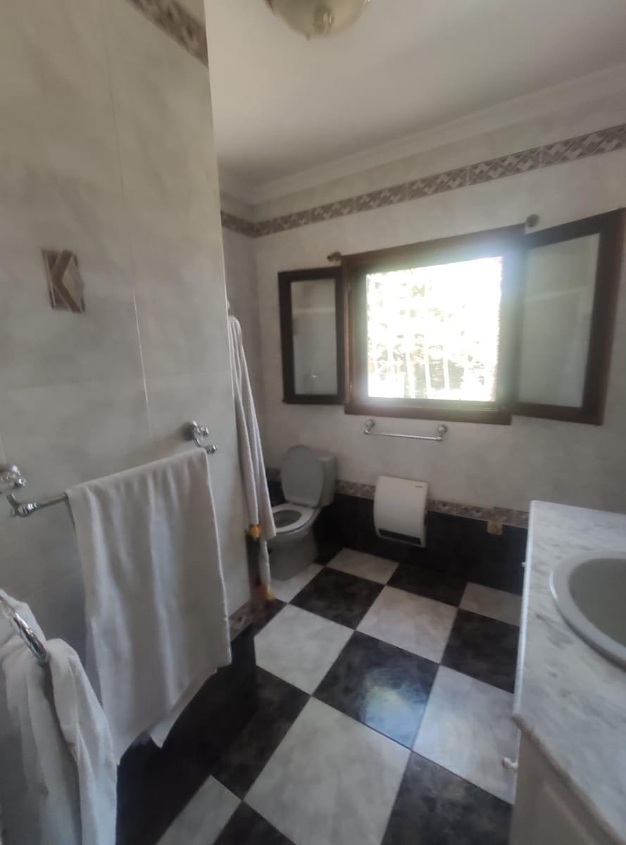 4 bedroom Villa for sale in Calpe / Calp with pool - € 490,000 (Ref: 8582223)