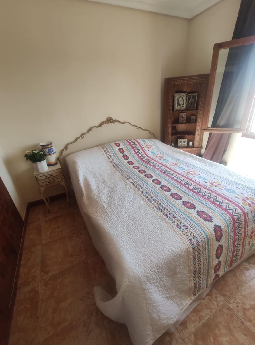 4 bedroom Villa for sale in Calpe / Calp with pool - € 490,000 (Ref: 8582223)