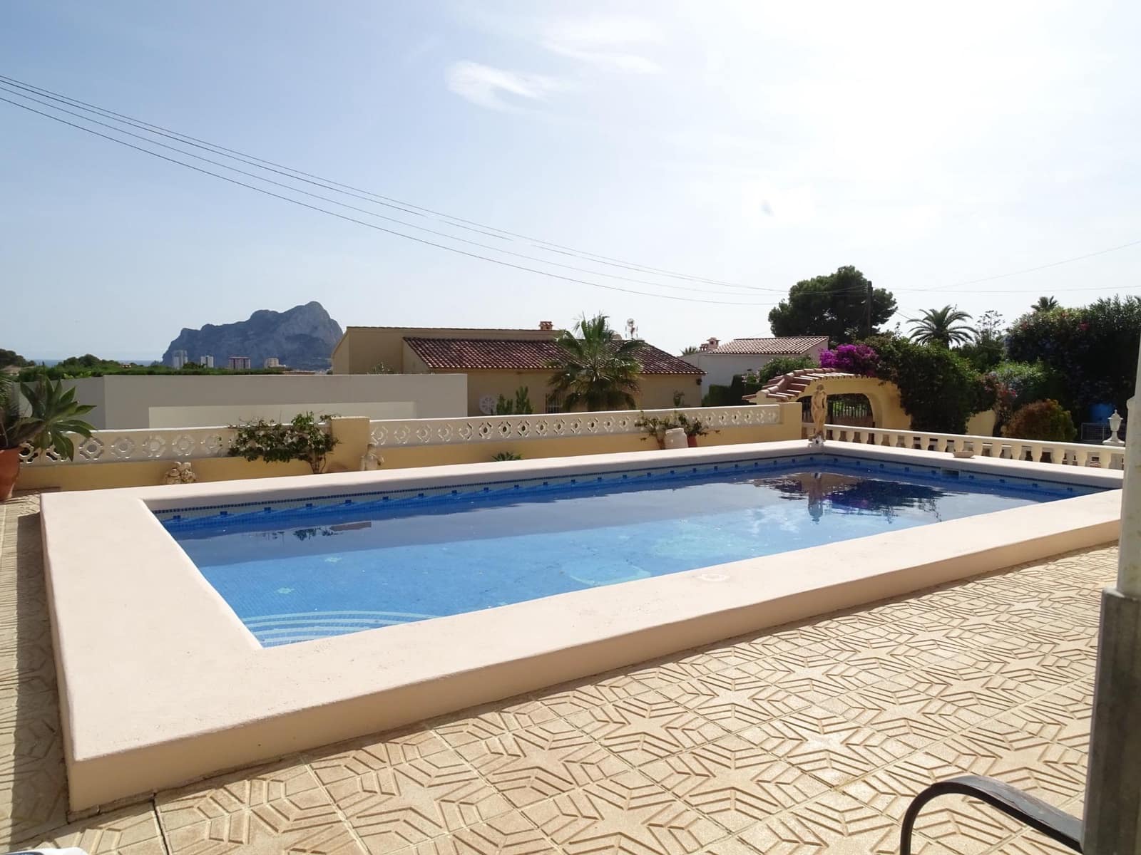 4 bedroom Villa for sale in Calpe / Calp with pool - € 490,000 (Ref: 8582223)