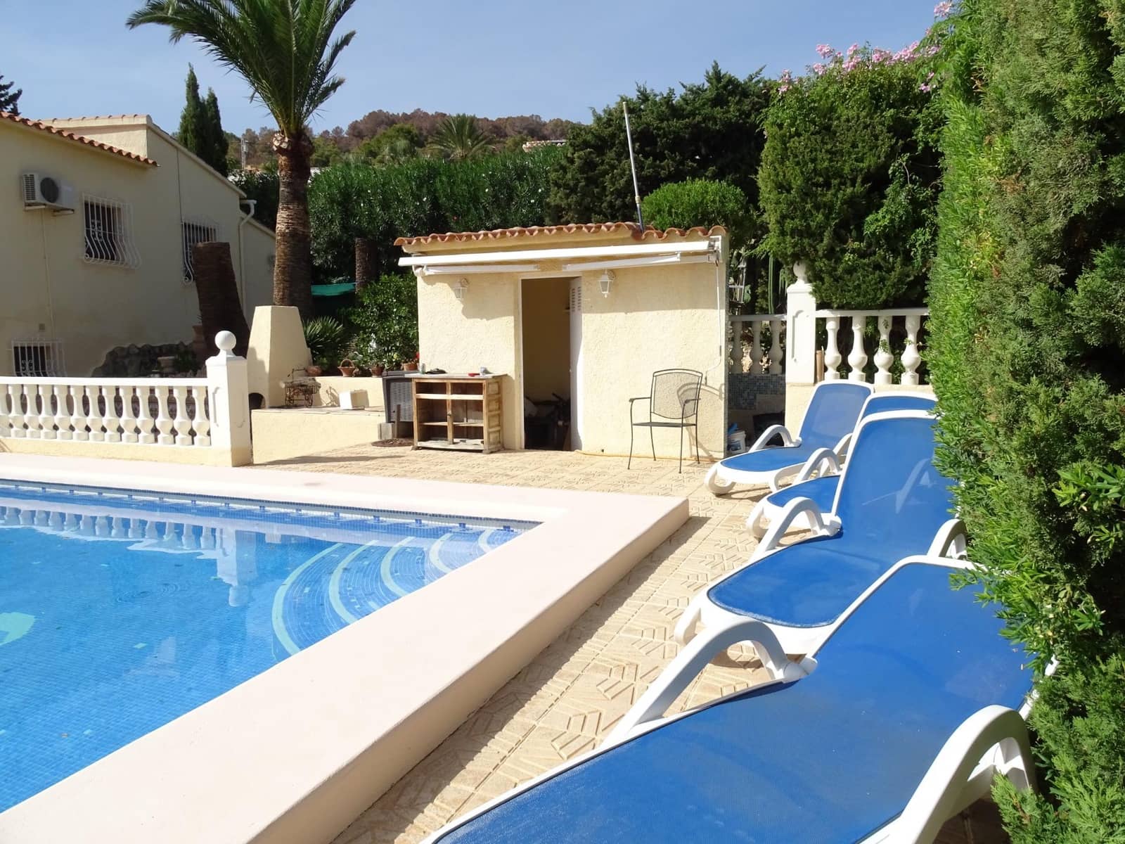 4 bedroom Villa for sale in Calpe / Calp with pool - € 490,000 (Ref: 8582223)
