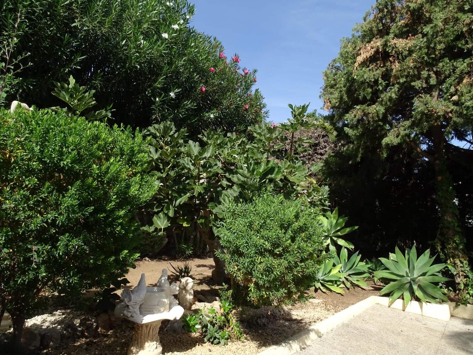 4 bedroom Villa for sale in Calpe / Calp with pool - € 490,000 (Ref: 8582223)