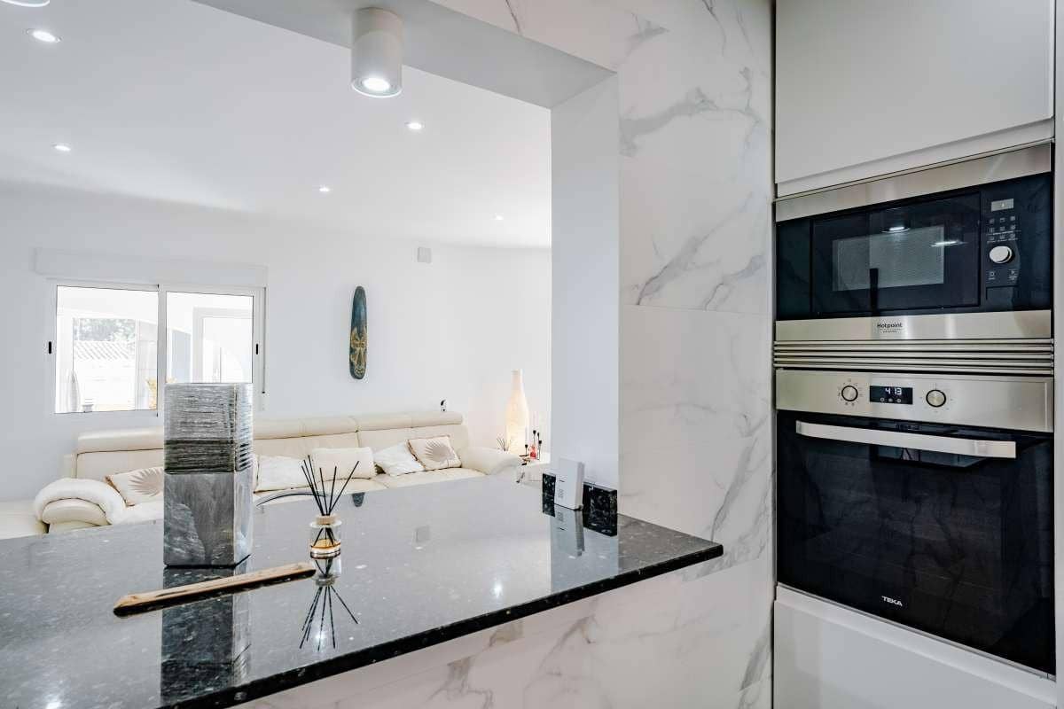 3 Zimmer Villa zu verkaufen in Calpe / Calp mit Pool Garage - 535.000 € (Ref: 8620089)