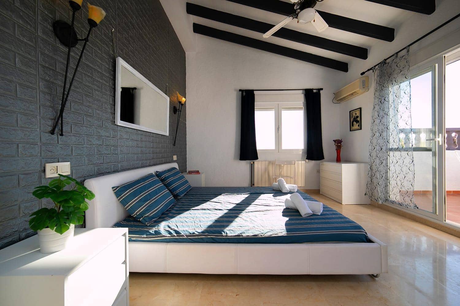 6 soverom Villa til salgs i Moraira med svømmebasseng garasje - € 799 000 (Ref: 8634751)