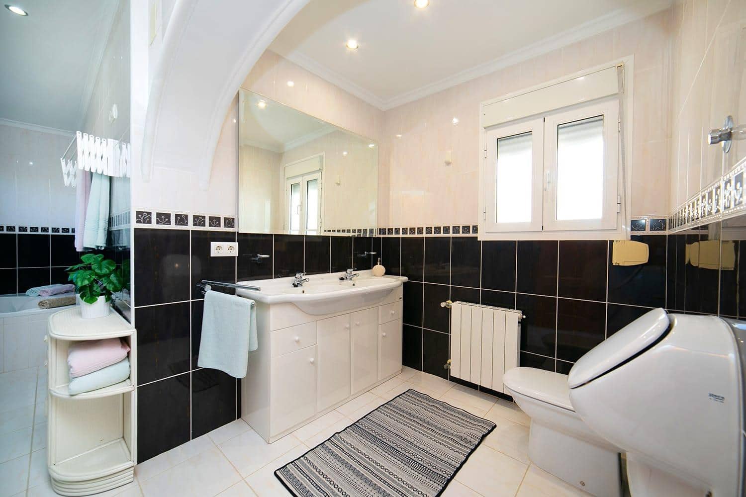 6 soverom Villa til salgs i Moraira med svømmebasseng garasje - € 799 000 (Ref: 8634751)