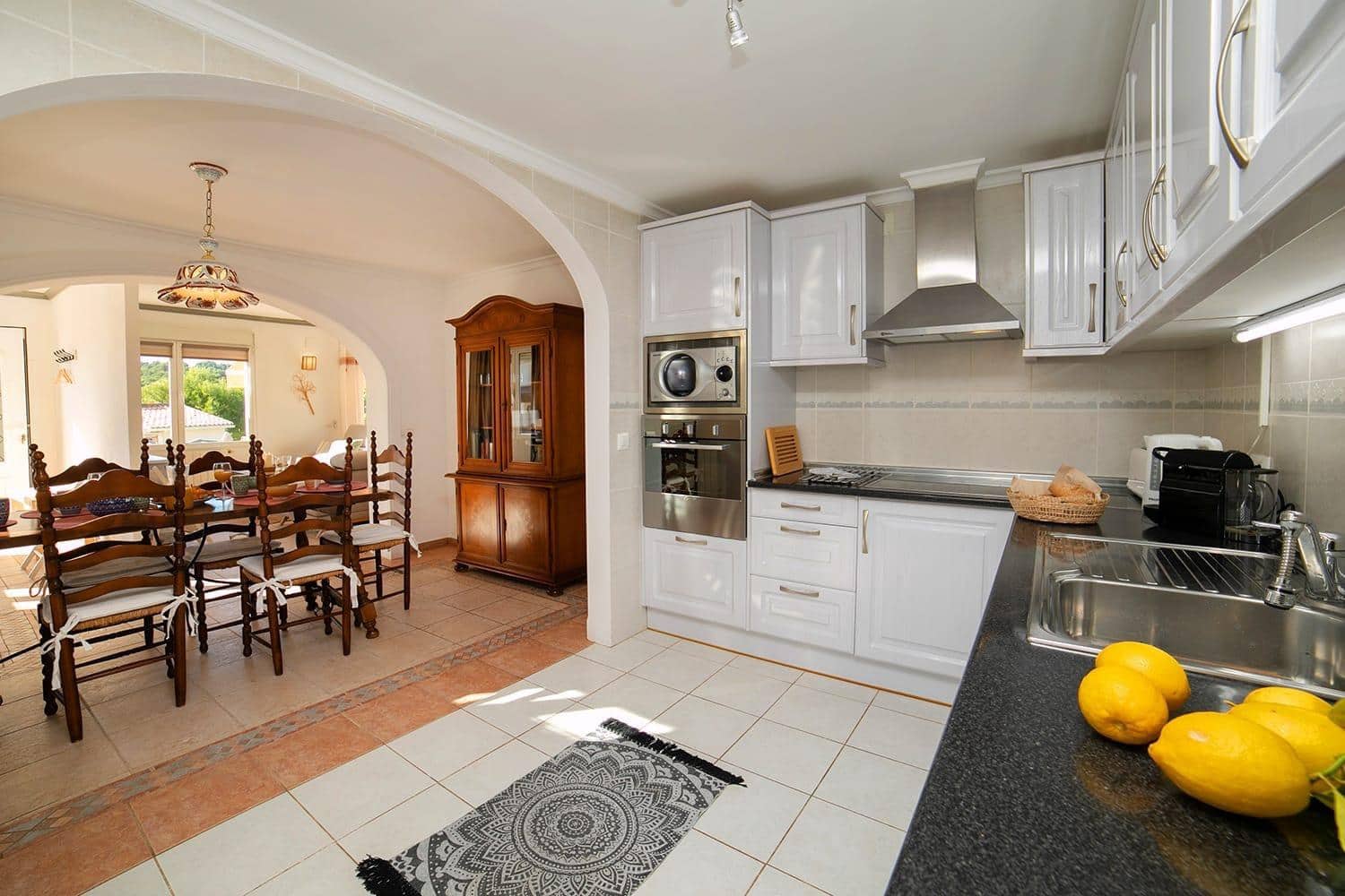 6 soverom Villa til salgs i Moraira med svømmebasseng garasje - € 799 000 (Ref: 8634751)