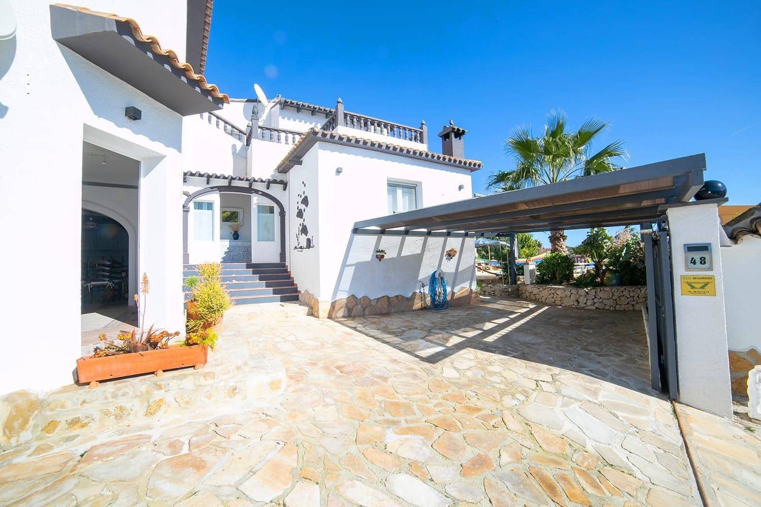 6 soverom Villa til salgs i Moraira med svømmebasseng garasje - € 799 000 (Ref: 8634751)
