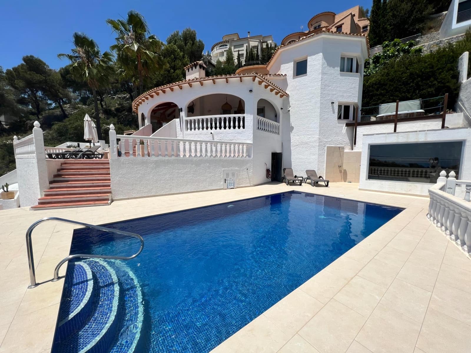 4 sovrum Villa till salu i Moraira med pool - 980 000 € (Ref: 8798793)