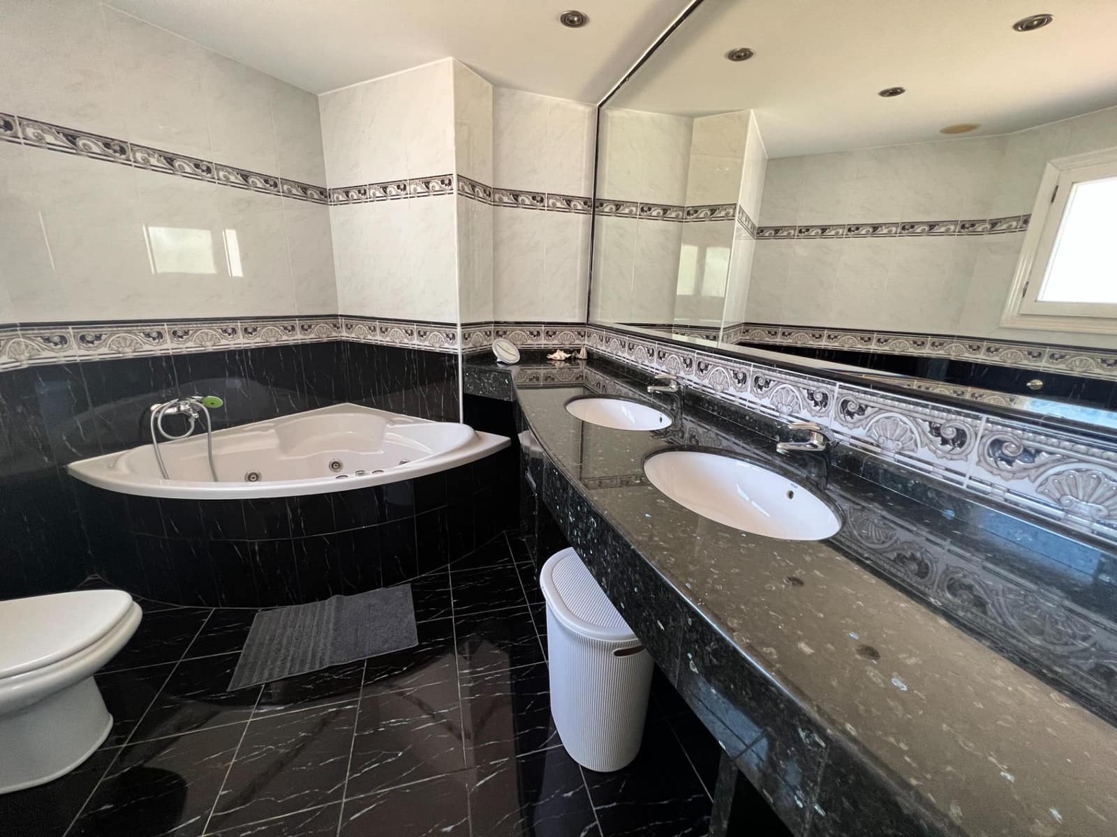 4 sovrum Villa till salu i Moraira med pool - 980 000 € (Ref: 8798793)