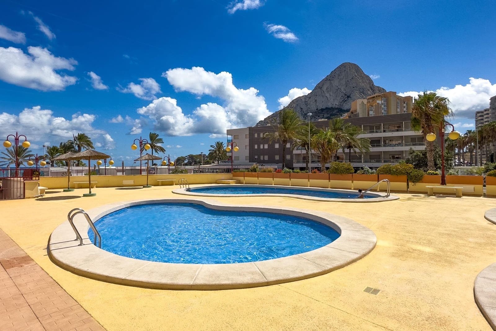 2 slaapkamer Appartement te koop in Calpe / Calp met zwembad - € 530.000 (Ref: 8801853)