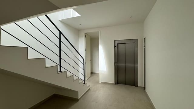 4 slaapkamer Villa te koop in Benissa met zwembad garage - € 2.900.000 (Ref: 8801863)