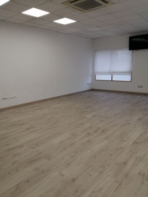 3 bedroom Commercial for sale in Calpe / Calp - € 185,000 (Ref: 8801867)
