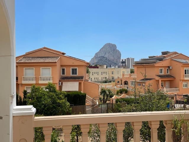 6 soveværelse Villa til salg i Calpe / Calp - € 1.200.000 (Ref: 8801874)