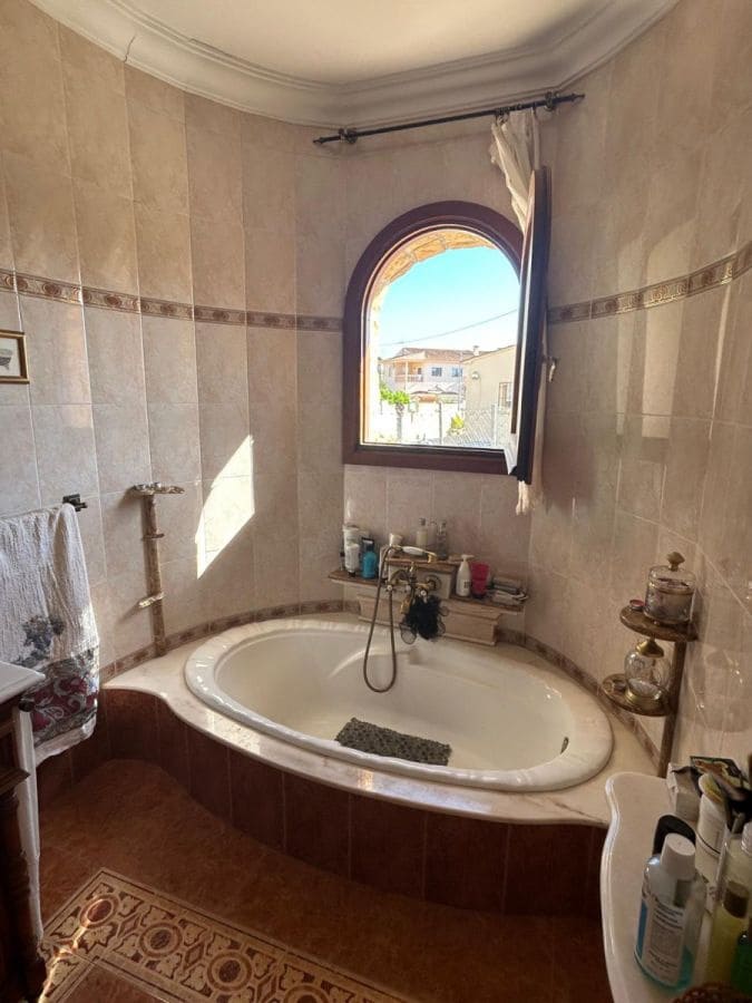 6 soveværelse Villa til salg i Calpe / Calp - € 1.200.000 (Ref: 8801874)