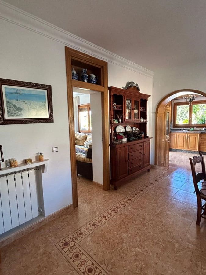 6 soveværelse Villa til salg i Calpe / Calp - € 1.200.000 (Ref: 8801874)