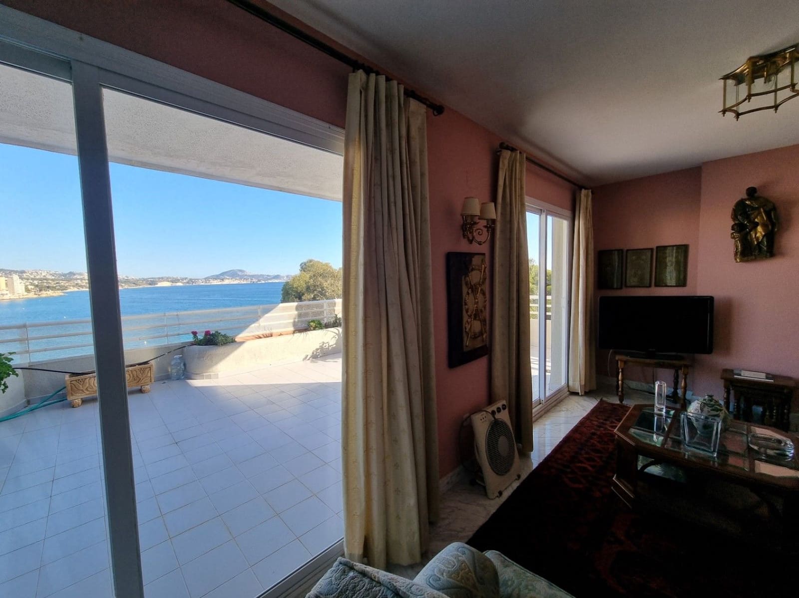2 bedroom Apartment for sale in Calpe / Calp with pool garage - € 1,600,000 (Ref: 8801876)