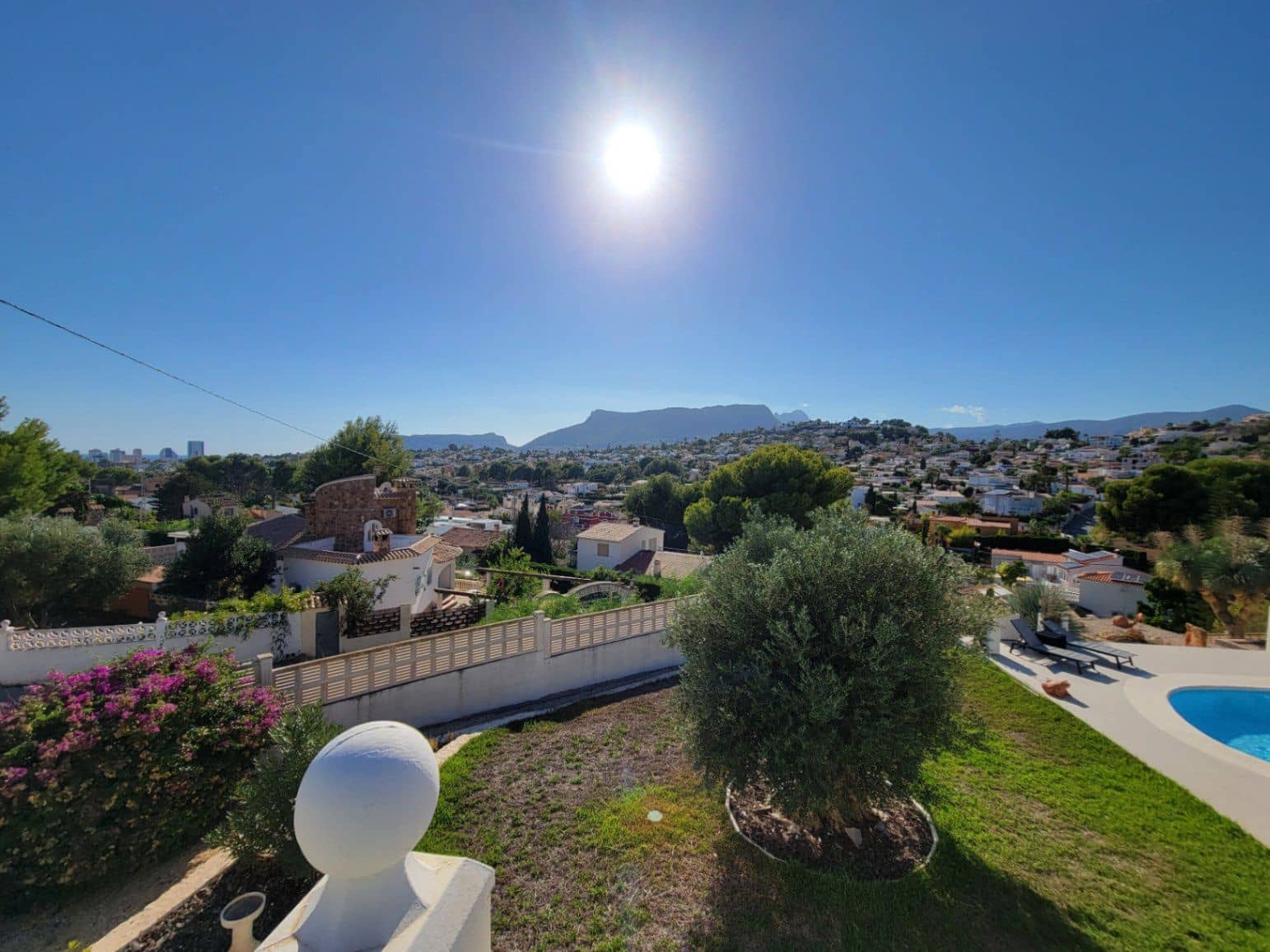 3 bedroom Villa for sale in Calpe / Calp with pool - € 795,000 (Ref: 8801878)