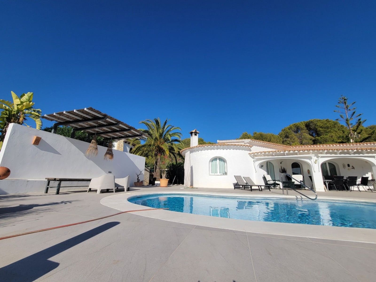 3 bedroom Villa for sale in Calpe / Calp with pool - € 795,000 (Ref: 8801878)
