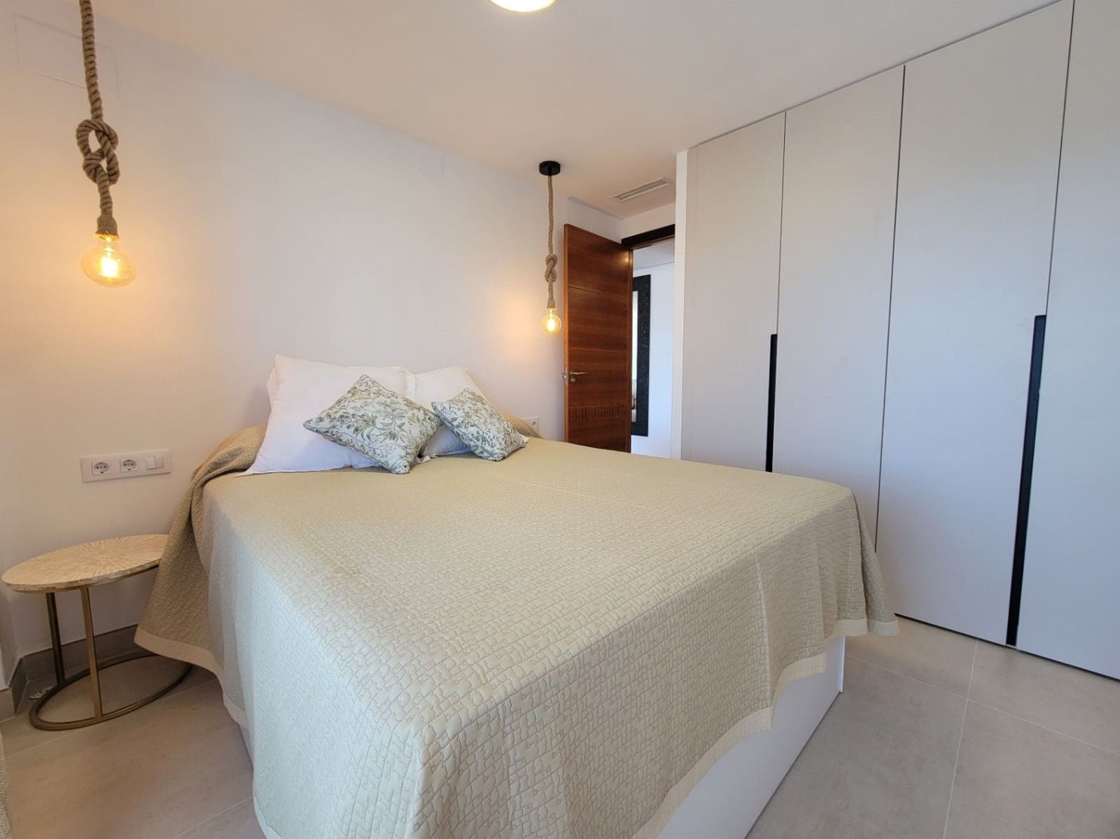 2 bedroom Apartment for sale in Calpe / Calp - € 340,000 (Ref: 8801879)