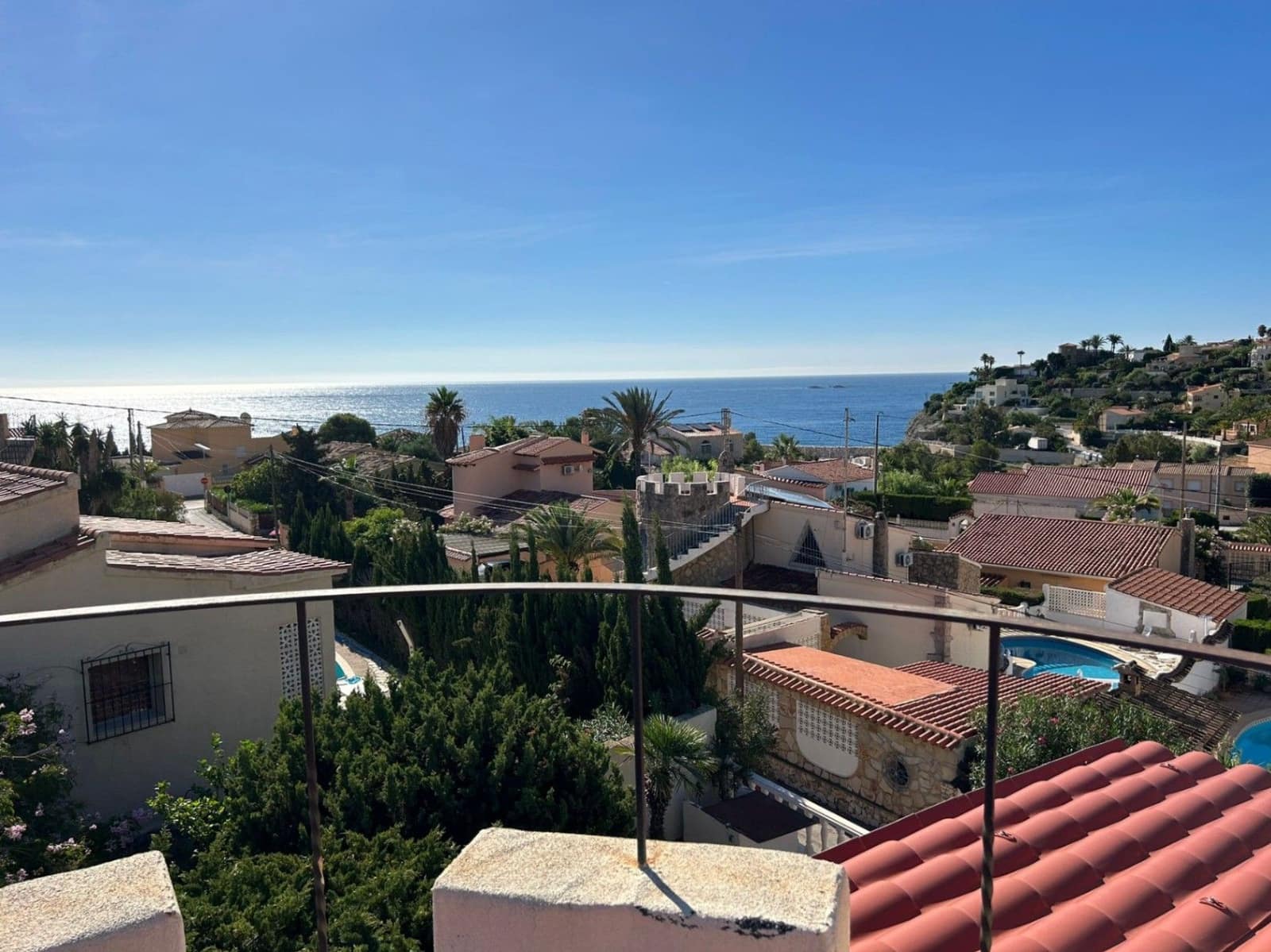 3 bedroom Villa for sale in Calpe / Calp with pool - € 575,000 (Ref: 8801900)