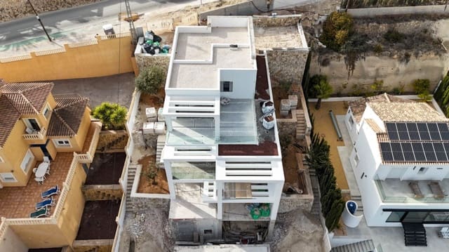 3 Zimmer Villa zu verkaufen in Calpe / Calp - 1.925.000 € (Ref: 8801927)