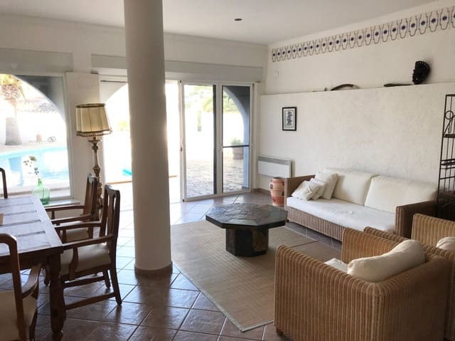 8 bedroom Villa for sale in Cometa - Carrió, Calpe / Calp with pool garage - € 790,000 (Ref: 8801962)
