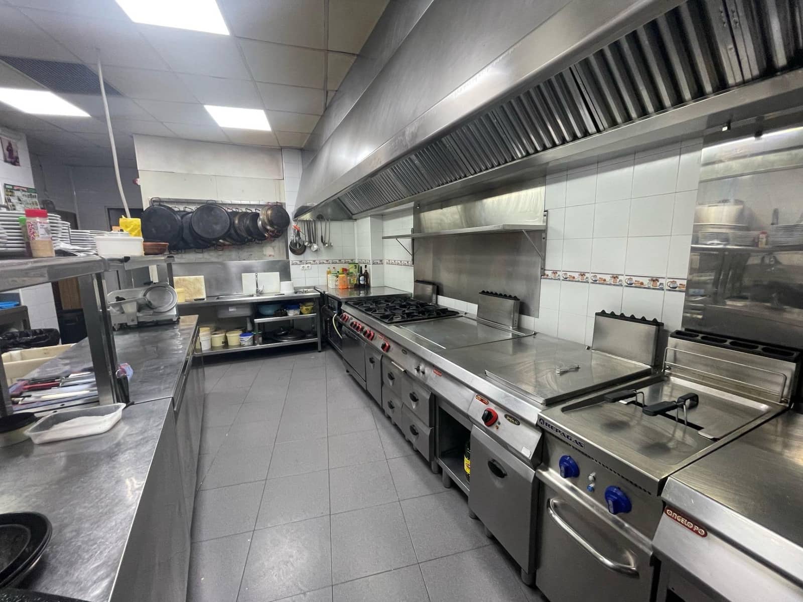 Erhverv til salg i Calpe / Calp med garage - € 950.000 (Ref: 8928601)