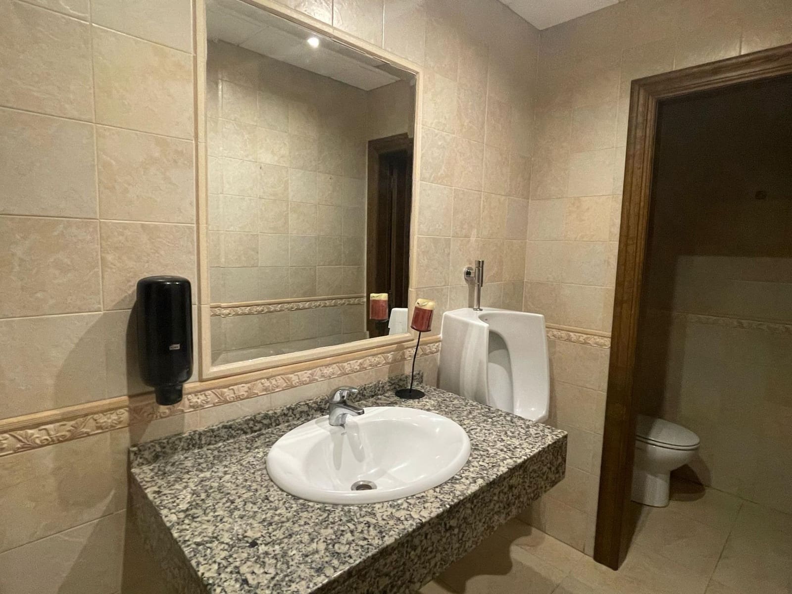 Erhverv til salg i Calpe / Calp med garage - € 950.000 (Ref: 8928601)