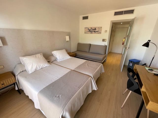 1 bedroom Studio for sale in Calpe / Calp with pool - € 125,000 (Ref: 8936843)