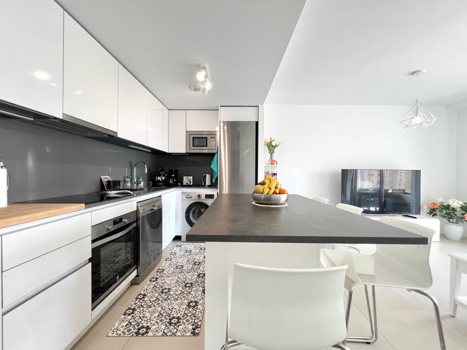 2 bedroom Apartment for sale in Calpe / Calp with garage - € 470,000 (Ref: 9001309)