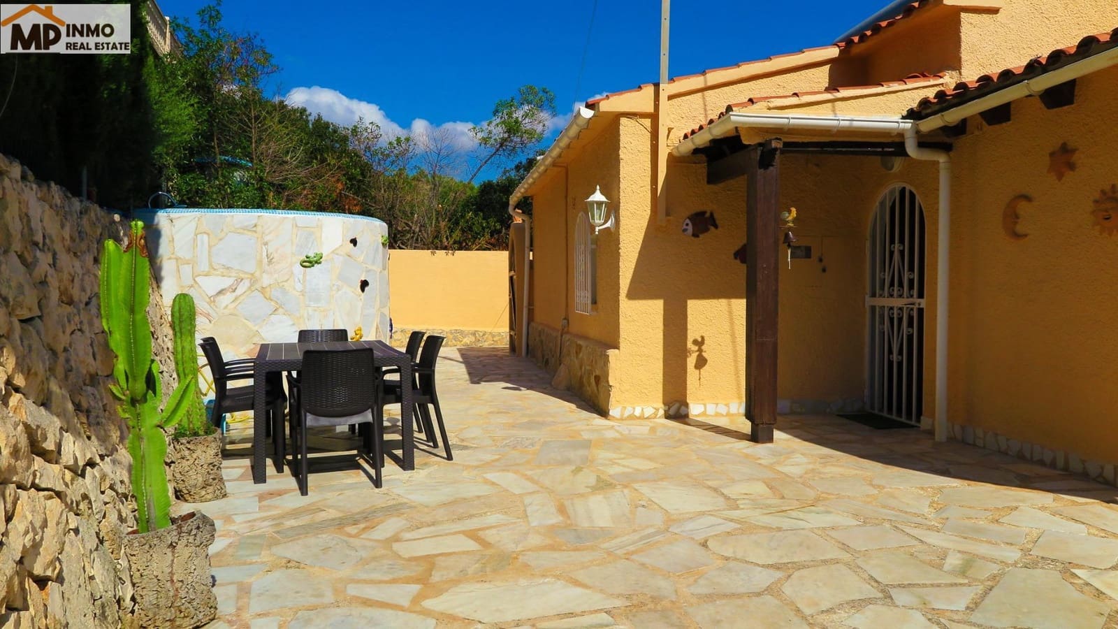 3 makuuhuone Huvila myytävänä paikassa Calpe / Calp mukana uima-altaan 
autotalli - 460 000 € (Ref: 9085468)