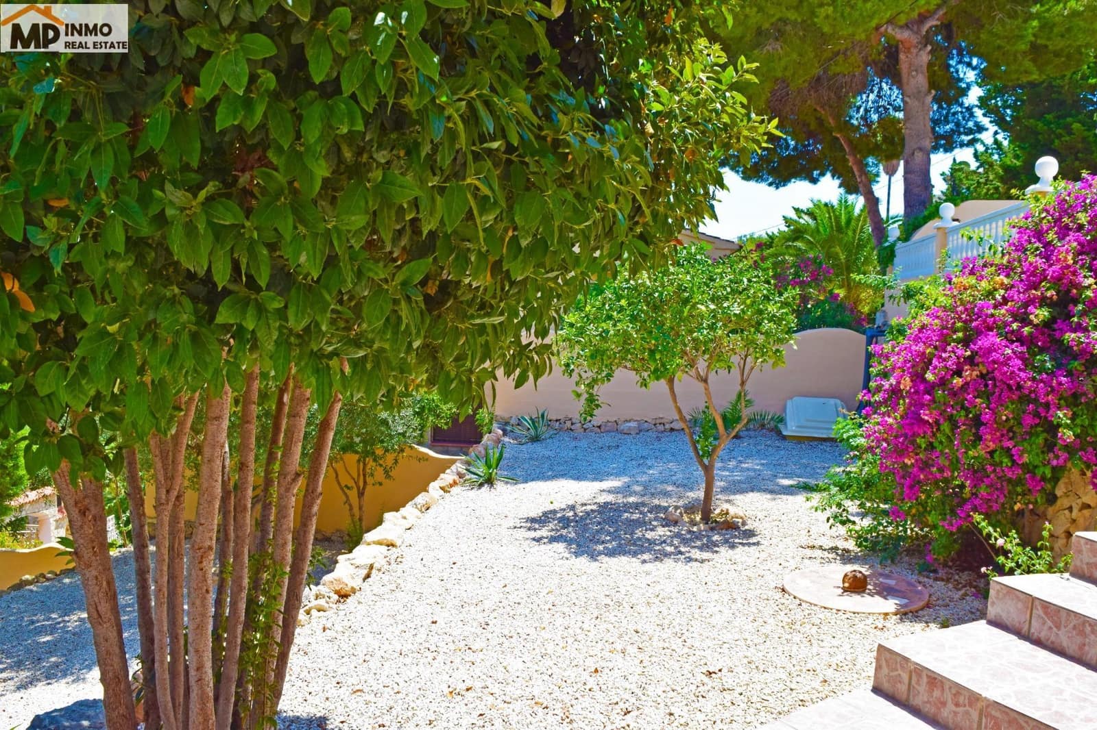 3 makuuhuone Huvila myytävänä paikassa Calpe / Calp mukana uima-altaan 
autotalli - 460 000 € (Ref: 9085468)