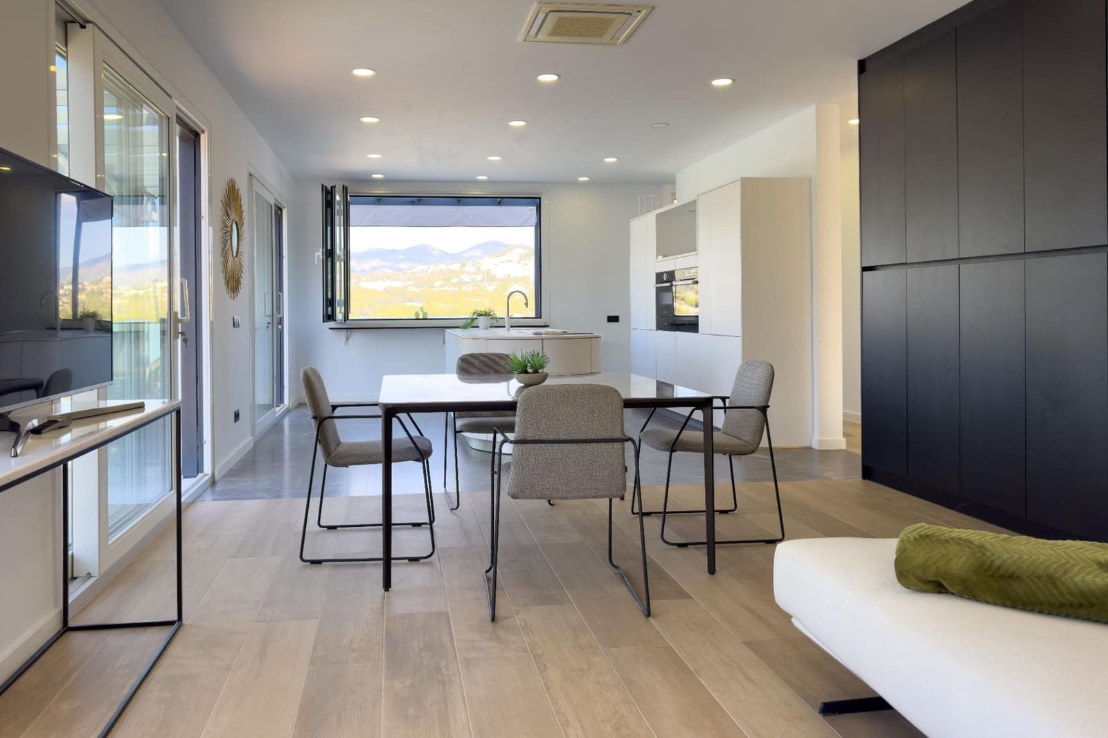 4 quarto Moradia para venda em Calpe / Calp com piscina garagem - 1 370 000 € (Ref: 9468603)