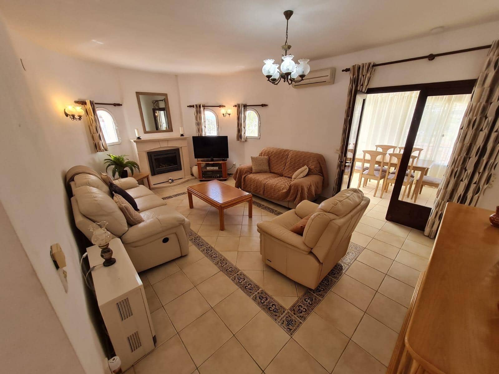 Chalet de 3 habitaciones en Calpe / Calp en venta con piscina garaje - 495.000 € (Ref: 9468605)