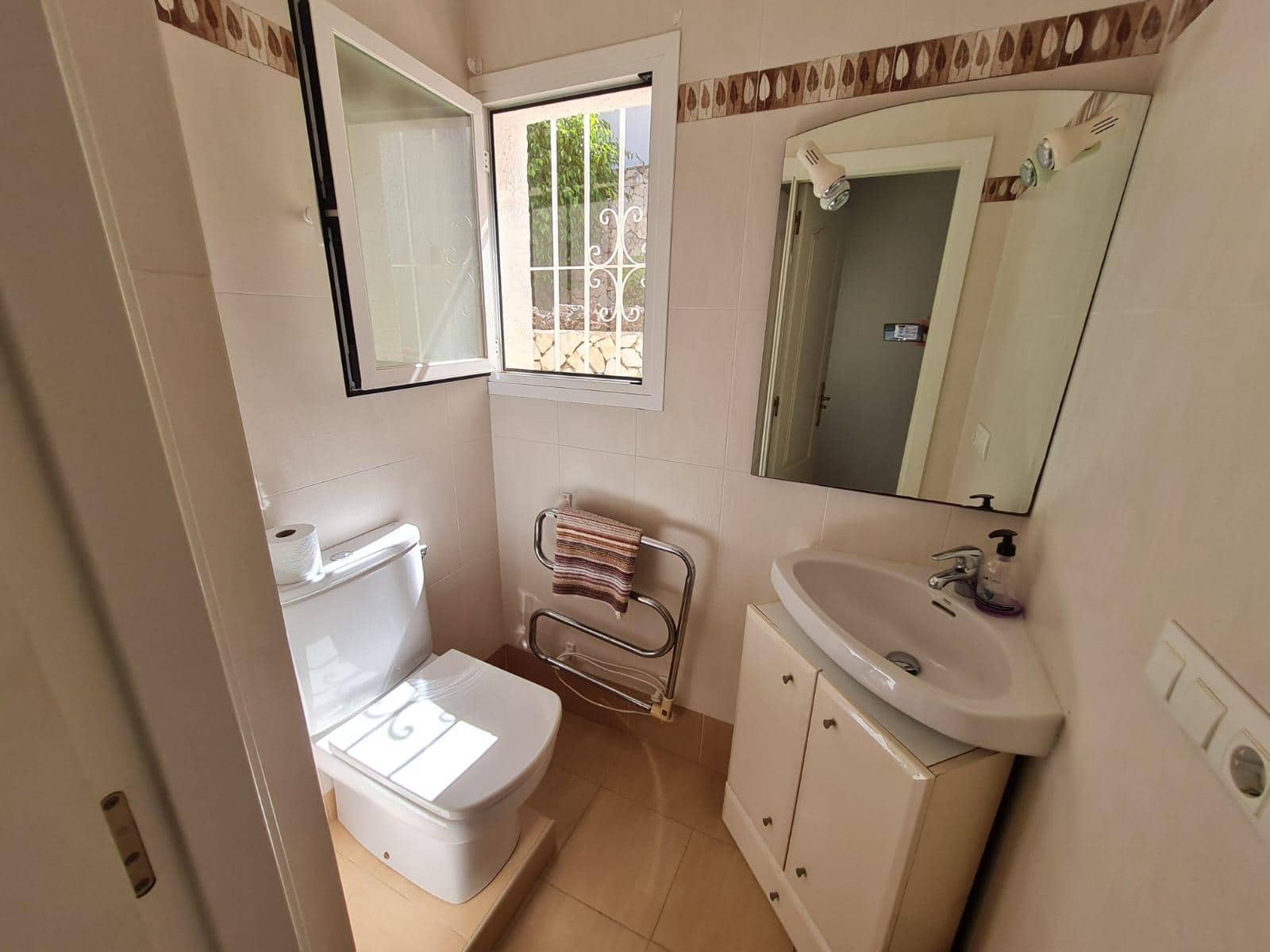 Chalet de 3 habitaciones en Calpe / Calp en venta con piscina garaje - 495.000 € (Ref: 9468605)