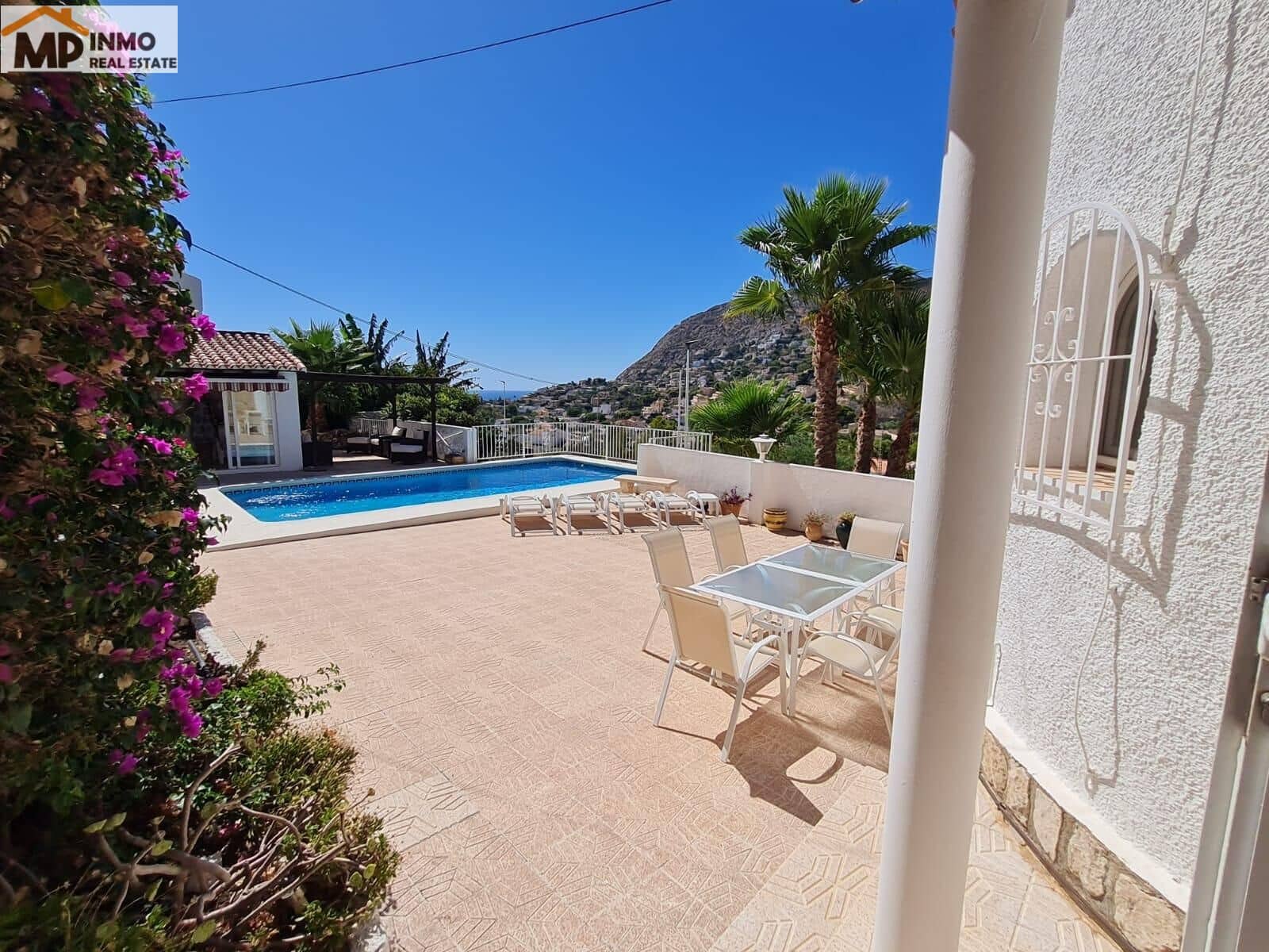 3 soveværelse Villa til salg i Calpe / Calp med swimmingpool garage - € 495.000 (Ref: 9468605)