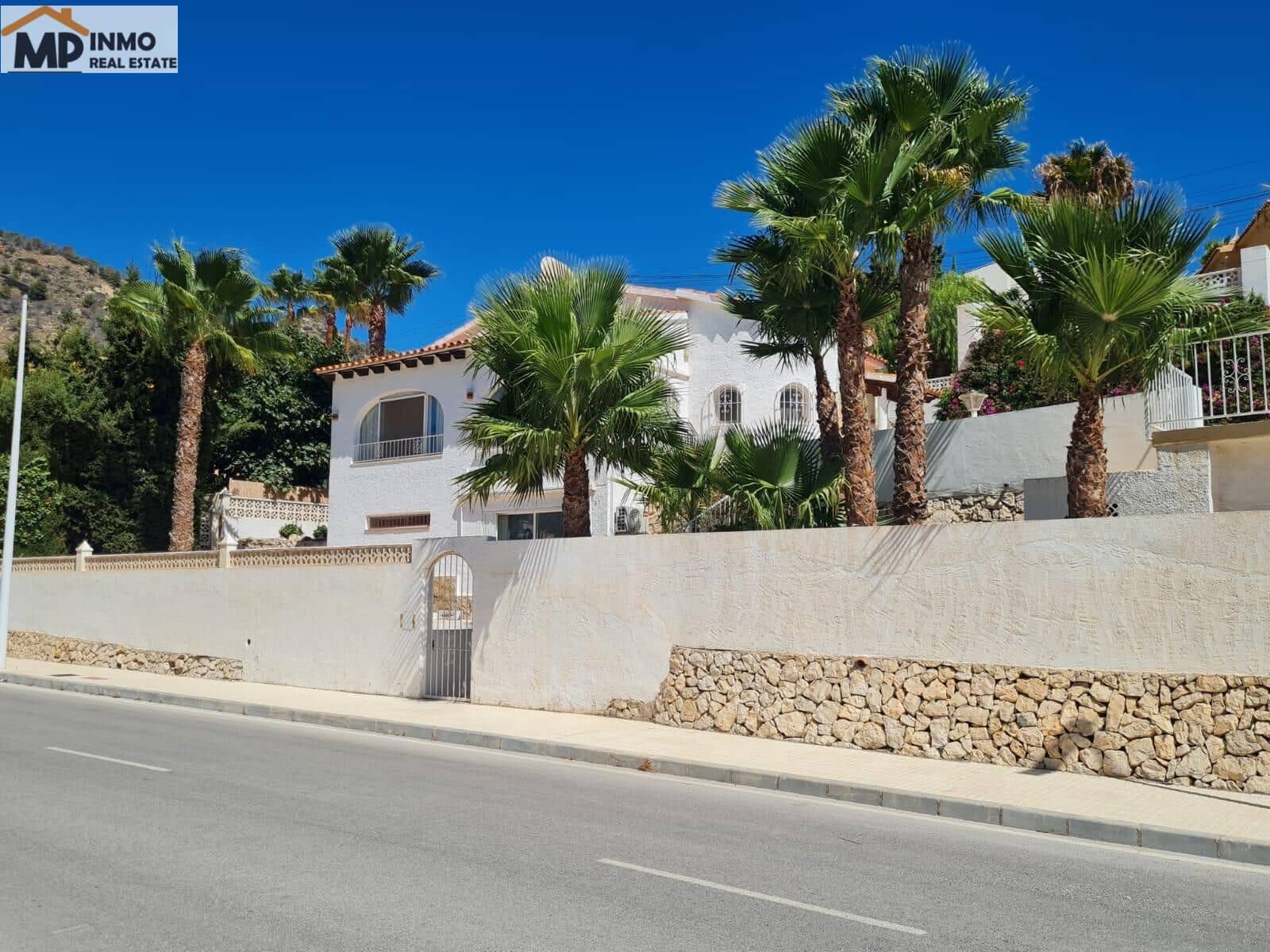 3 soveværelse Villa til salg i Calpe / Calp med swimmingpool garage - € 495.000 (Ref: 9468605)