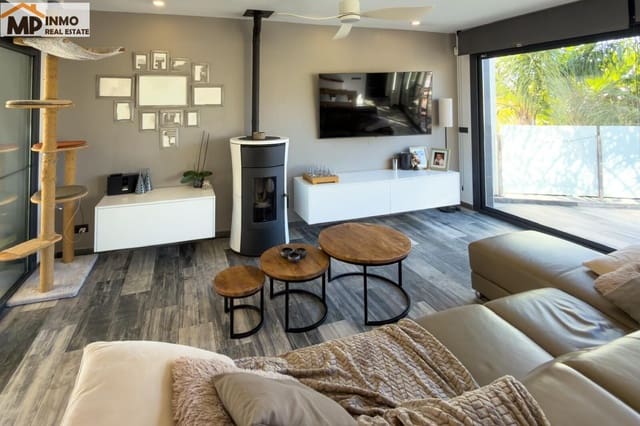 3 bedroom Villa for sale in Calpe / Calp with pool garage - € 895,000 (Ref: 9562074)