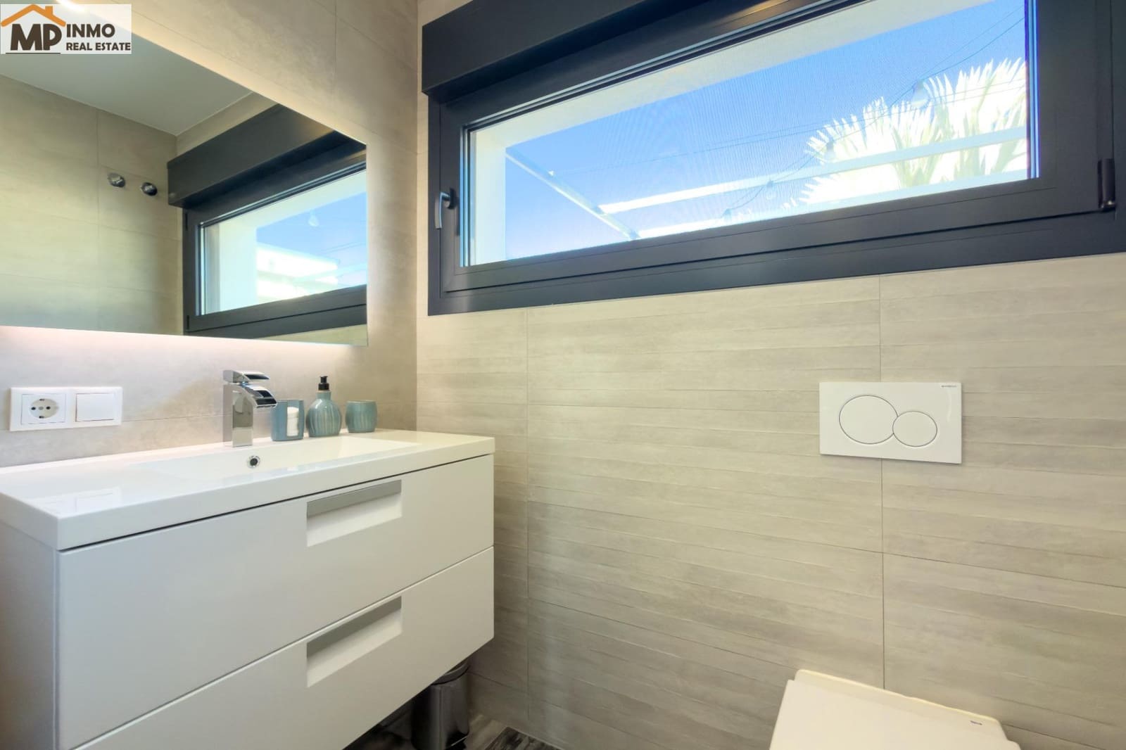 3 bedroom Villa for sale in Calpe / Calp with pool garage - € 895,000 (Ref: 9562074)